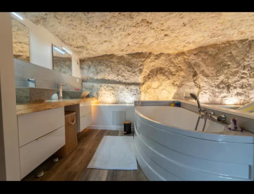 Maison Troglodyte Poitiers Zewnętrze zdjęcie